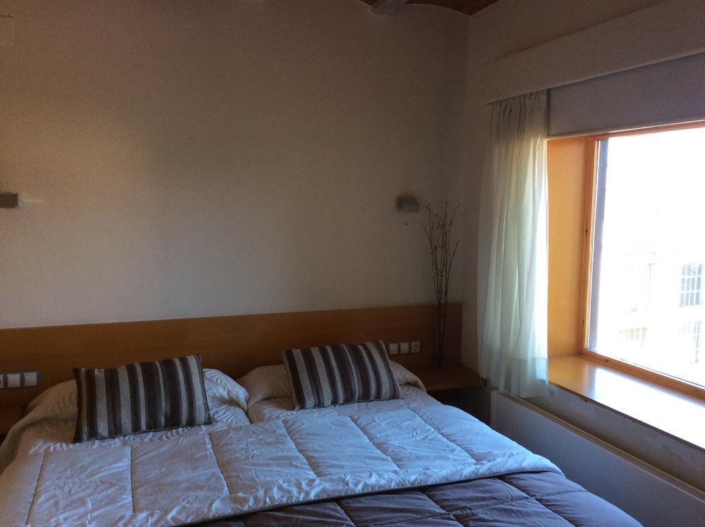Hotel Viaurelia Montblanc Quarto foto