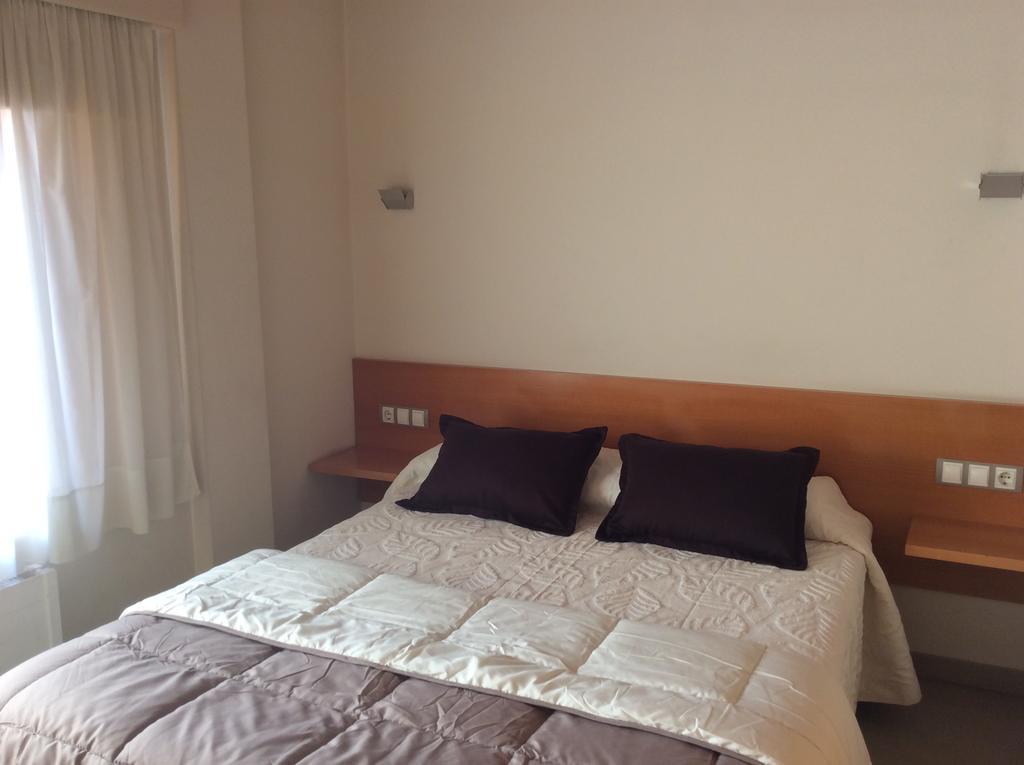 Hotel Viaurelia Montblanc Quarto foto